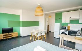 Parking Rue Gratuit - 20 Pour Cent Escale-Marne,Fr - De 1 A 6 Personnes - Appartement Entier - 10Mn A Pied Metro 8 - Rer A, Grand Matelas Emma 160X200, Cuisine Equipee, Lave Linge, Vue Panoramique, 2Eme Etage - Garde A Bagage Gratuite 24-7